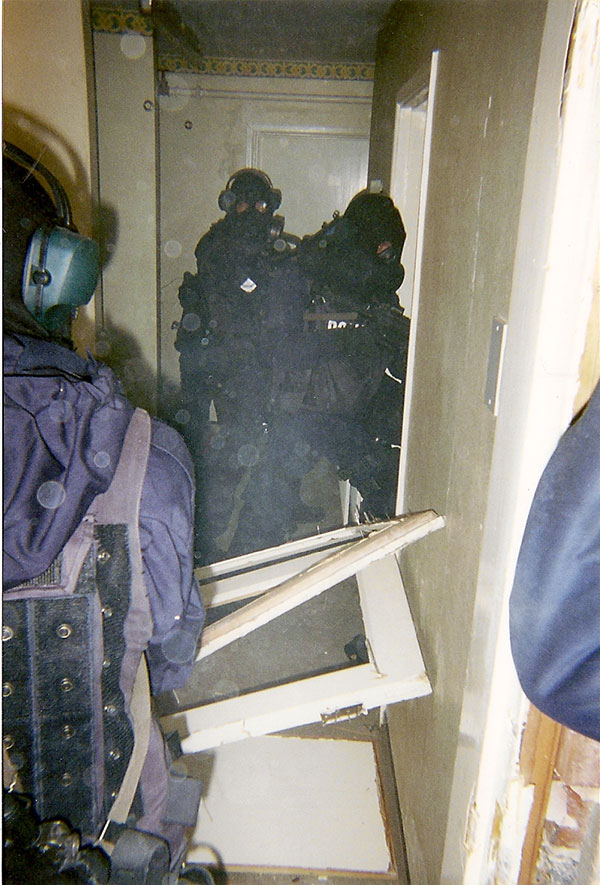 CO19 - CQB training